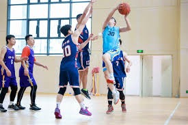 心理分析：为什么赌场中“免费赠送的酒水”能精准打击前额叶的抑制功能？（心理学解读：赌场免费酒水如何削弱前额叶的自控力）